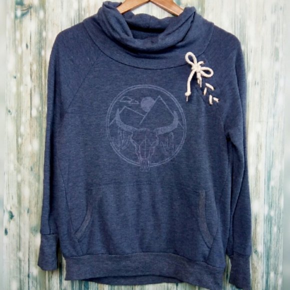 Well Worn by Los Angeles cowl neck side lace dessert bullhead graphic sweater - Picture 3 of 7